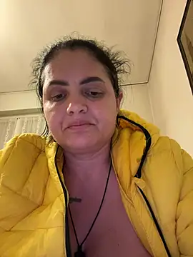 Snapshot of Sony28v chatting on 02/20/26, 06:41 Sony28v online show from 02/20/26, 06:41