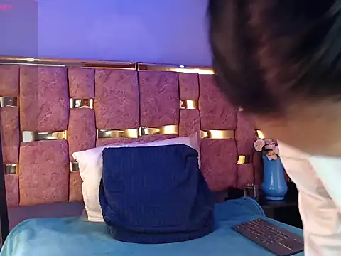 Snapshot of _angela45cute chatting on 02/19/26, 11:50 angela45cute online show from 02/19/26, 11:50