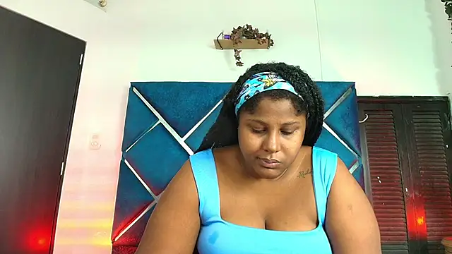 Snapshot of AlexaRousse4u chatting on 04/19/26, 02:22 AlexaRousse4u online show from 04/19/26, 02:22