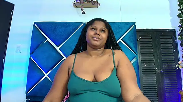 Snapshot of AlexaRousse4u chatting on 05/16/26, 10:52 AlexaRousse4u online show from 05/16/26, 10:52