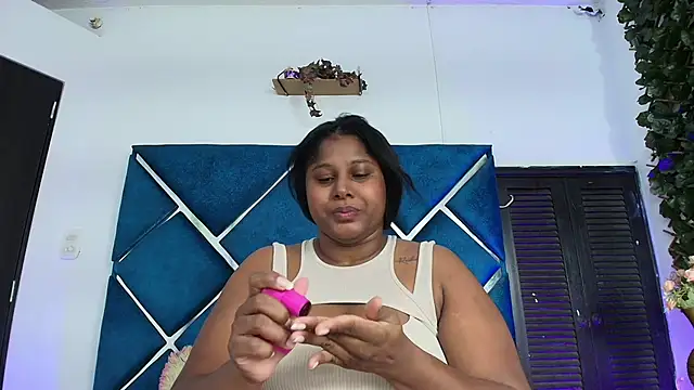 Snapshot of AlexaRousse4u chatting on 06/02/26, 10:12 AlexaRousse4u online show from 06/02/26, 10:12