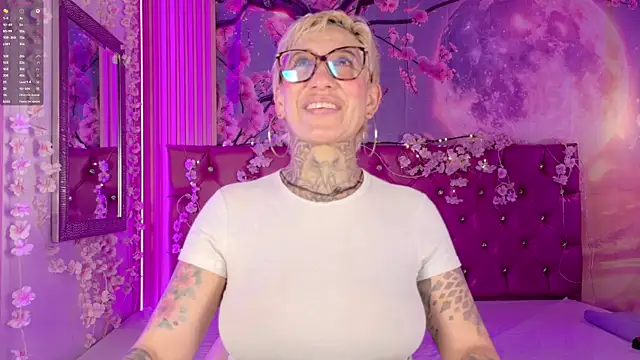Everlyn sexx online show from 05/07/26, 02:11