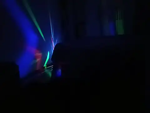 EroticCouple1 online show from 03/03/26, 09:21