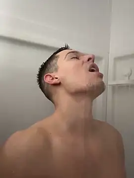 Snapshot of adonimus94 chatting on 03/20/26, 04:45 adonimus94 online show from 03/20/26, 04:45