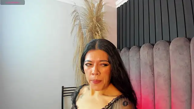 Lanadelrey 1 online show from 04/01/26, 11:00