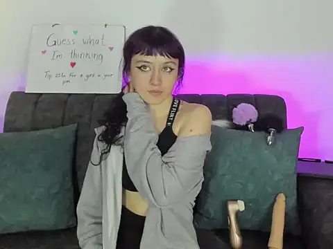 Snapshot of velmoon chatting on 02/12/26, 06:03 velmoon online show from 02/12/26, 06:03