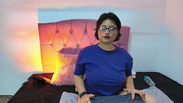 Snapshot of Angelic_17 chatting on 02/17/26, 12:40 Angelic 17 online show from 02/17/26, 12:40