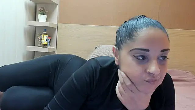 Snapshot of PinkyTwerkyX chatting on 12/14/25, 01:16 PinkyTwerkyX online show from 12/14/25, 01:16