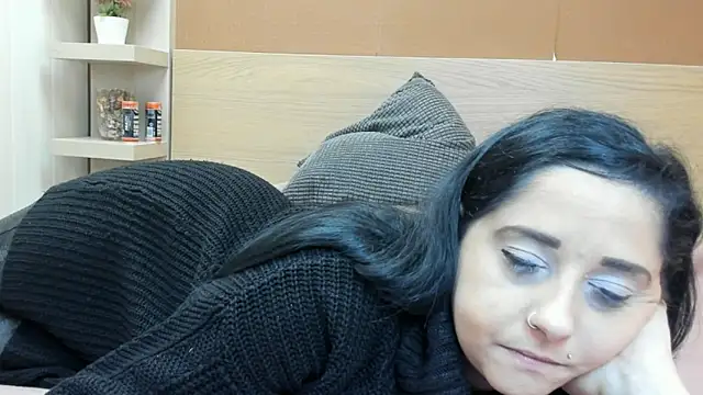 Snapshot of PinkyTwerkyX chatting on 12/18/25, 02:34 PinkyTwerkyX online show from 12/18/25, 02:34