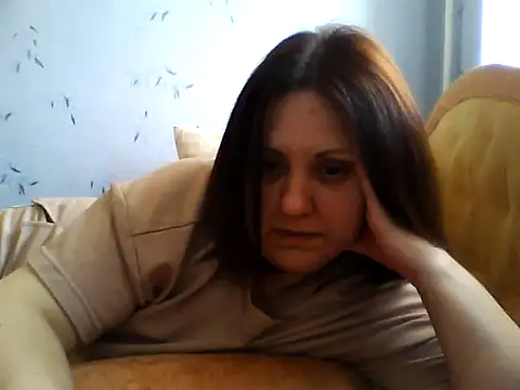 Snapshot of LockyCharm111 chatting on 04/28/26, 04:12 LockyCharm111 online show from 04/28/26, 04:12