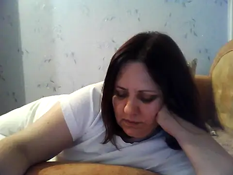 Snapshot of LockyCharm111 chatting on 05/31/26, 06:42 LockyCharm111 online show from 05/31/26, 06:42