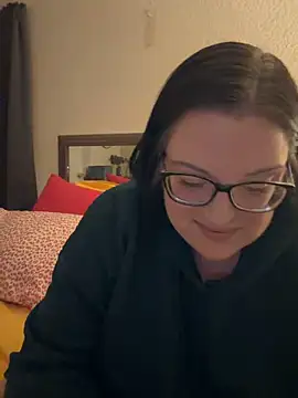 FreaksOffALeash3261 online show from 05/25/26, 04:18