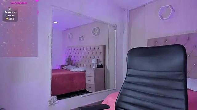 Snapshot of DulcePrince_ chatting on 02/17/26, 01:07 DulcePrince online show from 02/17/26, 01:07