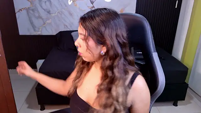 Snapshot of Sophie19__ chatting on 02/25/26, 12:26 Sophie19 online show from 02/25/26, 12:26