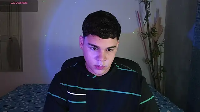 Snapshot of eithan_jonnes chatting on 02/27/26, 08:09 eithan jonnes online show from 02/27/26, 08:09