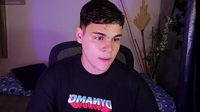 eithan jonnes online show from 04/18/26, 09:59