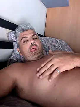 raysexy81 online show from 07/12/26, 03:36