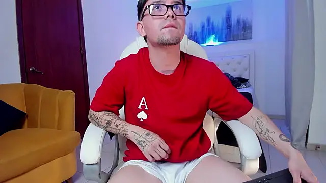 Snapshot of KaiStein chatting on 02/12/26, 07:20 KaiStein online show from 02/12/26, 07:20