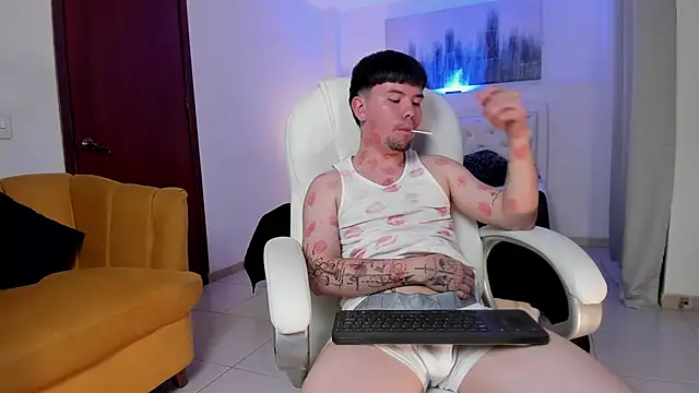 Snapshot of KaiStein chatting on 02/15/26, 02:52 KaiStein online show from 02/15/26, 02:52