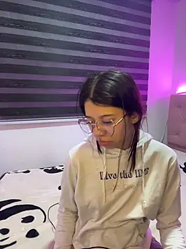 Snapshot of Deva_00 chatting on 02/12/26, 11:00 Deva 00 online show from 02/12/26, 11:00