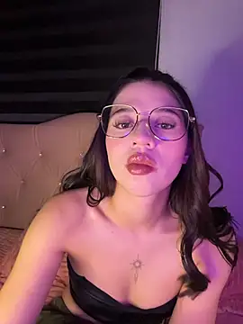 Snapshot of Deva_00 chatting on 02/28/26, 01:17 Deva 00 online show from 02/28/26, 01:17