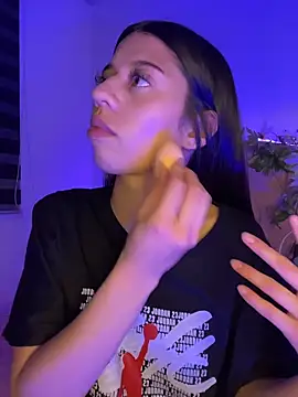 Deva 00 online show from 04/03/26, 04:32