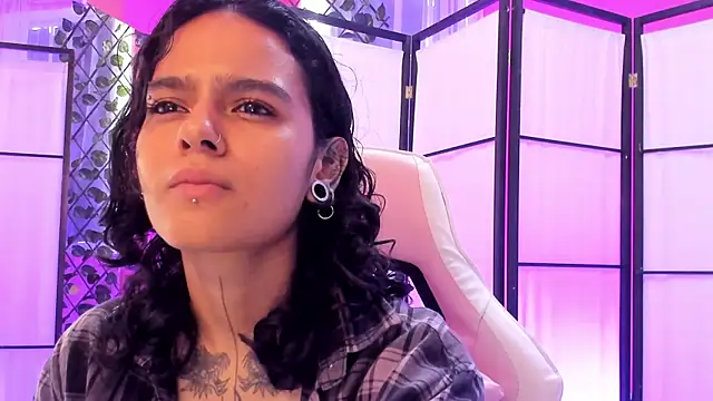 Julianne 7 online show from 02/11/26, 08:14