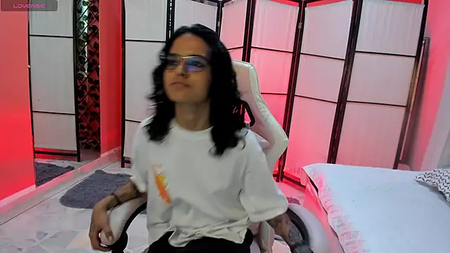 Julianne 7 online show from 02/24/26, 09:02