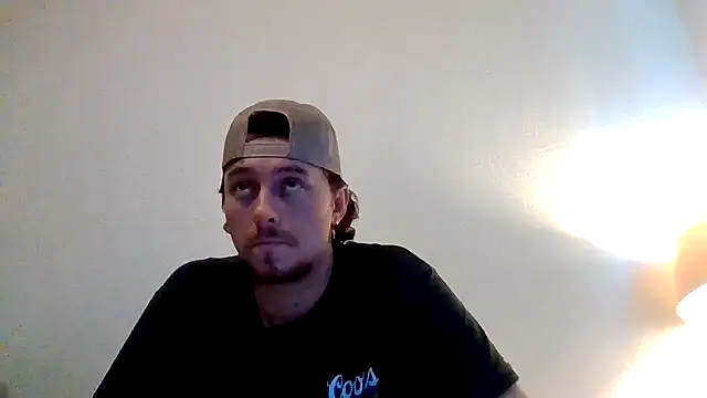 Snapshot of Tallhungandcloudy chatting on 02/14/26, 06:48 Tallhungandcloudy online show from 02/14/26, 06:48