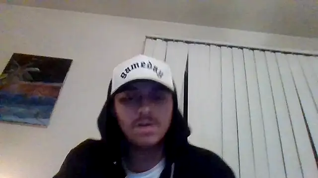 Snapshot of Tallhungandcloudy chatting on 02/20/26, 08:49 Tallhungandcloudy online show from 02/20/26, 08:49