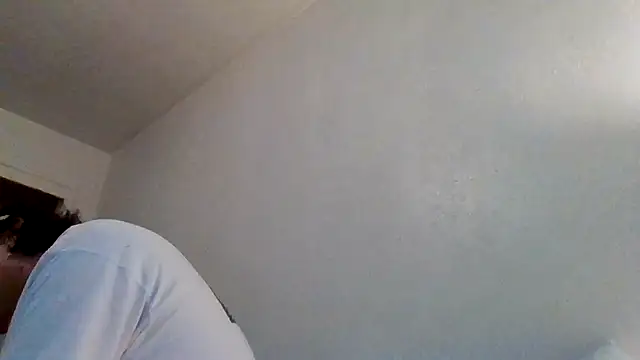 Snapshot of Tallhungandcloudy chatting on 02/20/26, 09:48 Tallhungandcloudy online show from 02/20/26, 09:48