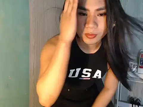 Snapshot of mauie69 chatting on 06/19/26, 10:46 mauie69 online show from 06/19/26, 10:46