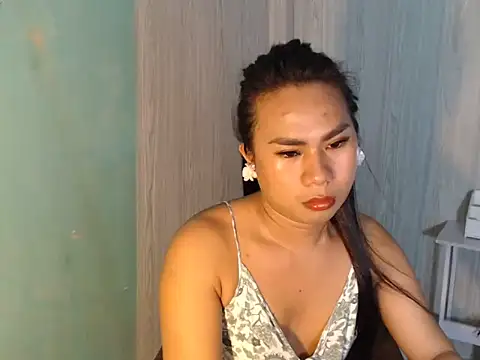 Snapshot of mauie69 chatting on 07/03/26, 12:06 mauie69 online show from 07/03/26, 12:06