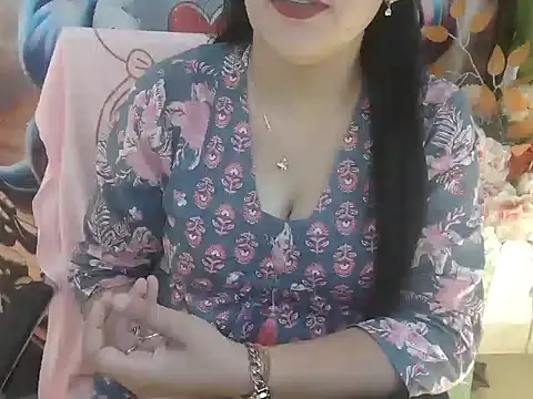 Snapshot of _chitranshi chatting on 05/26/26, 05:03 chitranshi online show from 05/26/26, 05:03