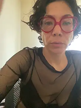 Snapshot of JeanneDuval8888 chatting on 02/13/26, 12:28 JeanneDuval8888 online show from 02/13/26, 12:28