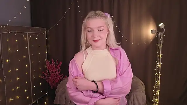 TobiteAnnie online show from 02/19/26, 04:58