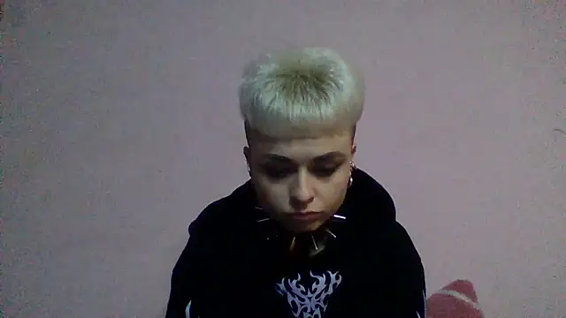 Snapshot of AlisaDear257 chatting on 02/10/26, 01:59 AlisaDear257 online show from 02/10/26, 01:59