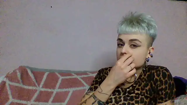 Snapshot of AlisaDear257 chatting on 02/15/26, 07:10 AlisaDear257 online show from 02/15/26, 07:10