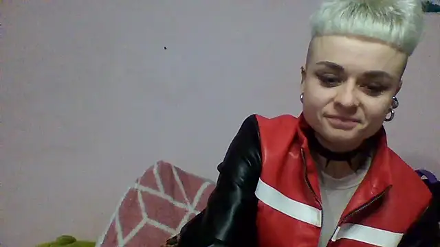 Snapshot of AlisaDear257 chatting on 02/19/26, 07:54 AlisaDear257 online show from 02/19/26, 07:54