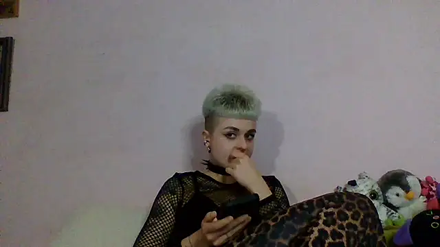 AlisaDear257 online show from 04/05/26, 09:12