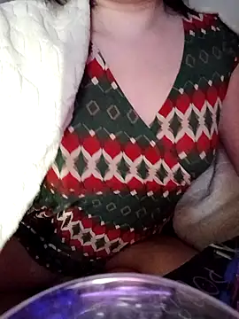 Snapshot of HornyCumBitch chatting on 02/13/26, 02:46 HornyCumBitch online show from 02/13/26, 02:46