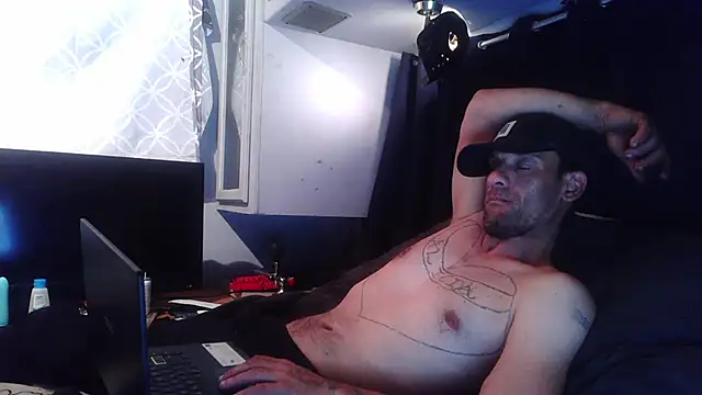 Snapshot of CharmedMoment62 chatting on 02/20/26, 03:25 CharmedMoment62 online show from 02/20/26, 03:25