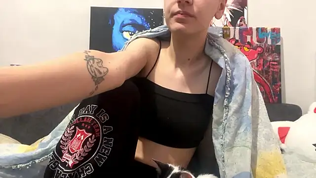 Snapshot of Sweety_Burger chatting on 02/28/26, 12:17 Sweety Burger online show from 02/28/26, 12:17