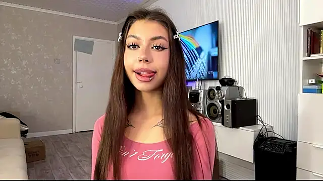 You Club Winx online show from 03/13/26, 11:17