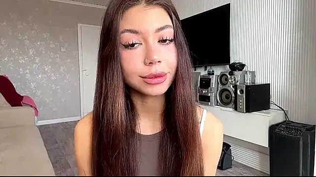 You Club Winx online show from 03/29/26, 07:19