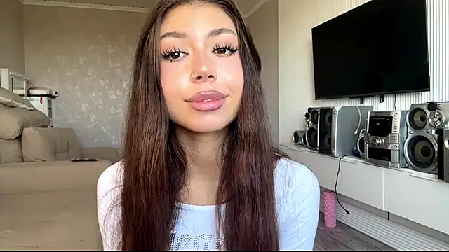 You Club Winx online show from 05/16/26, 07:27