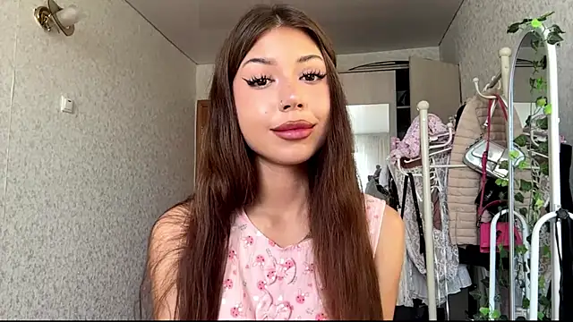 Snapshot of You_Club_Winx chatting on 07/19/26, 08:18 You Club Winx online show from 07/19/26, 08:18