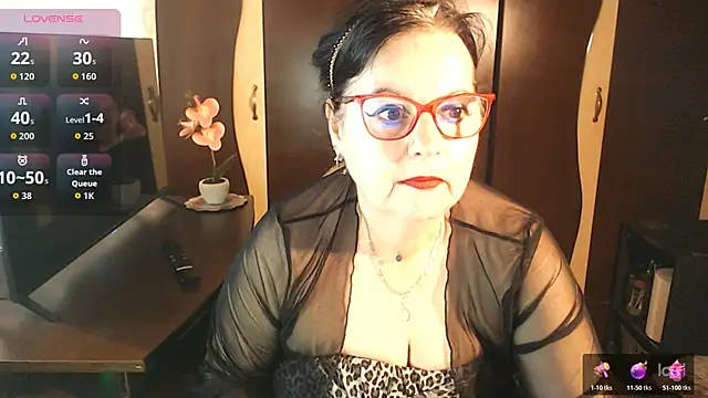 exiMIlf online show from 05/17/26, 09:06