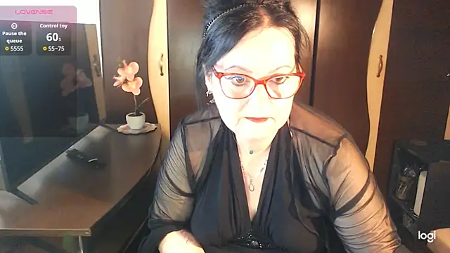 exiMIlf online show from 05/26/26, 12:12