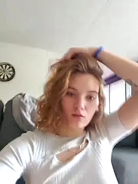 sweetsophie69 online show from 03/31/26, 10:59